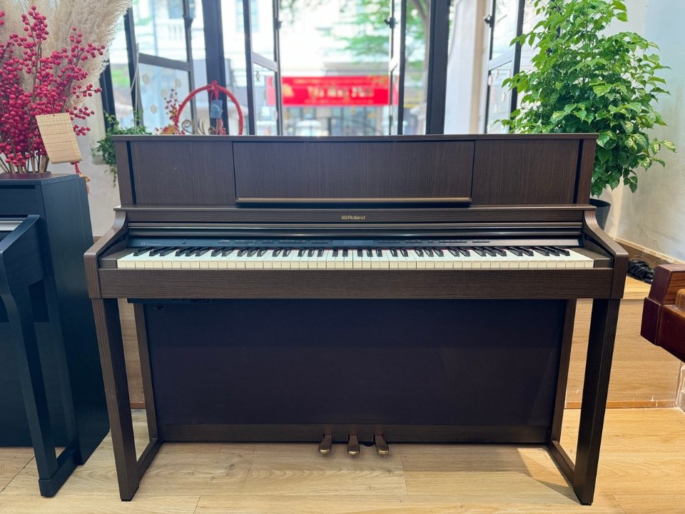 ROLAND LX-7 BW - Đánh giá chi tiết tại Piano House